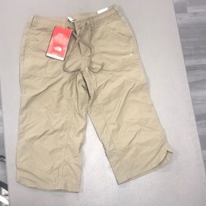 Northface relaxed fit capris